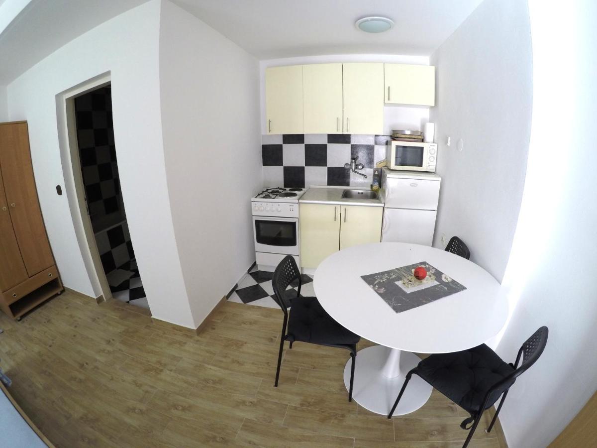 Peach Apartment'S Repic Бибинье Экстерьер фото